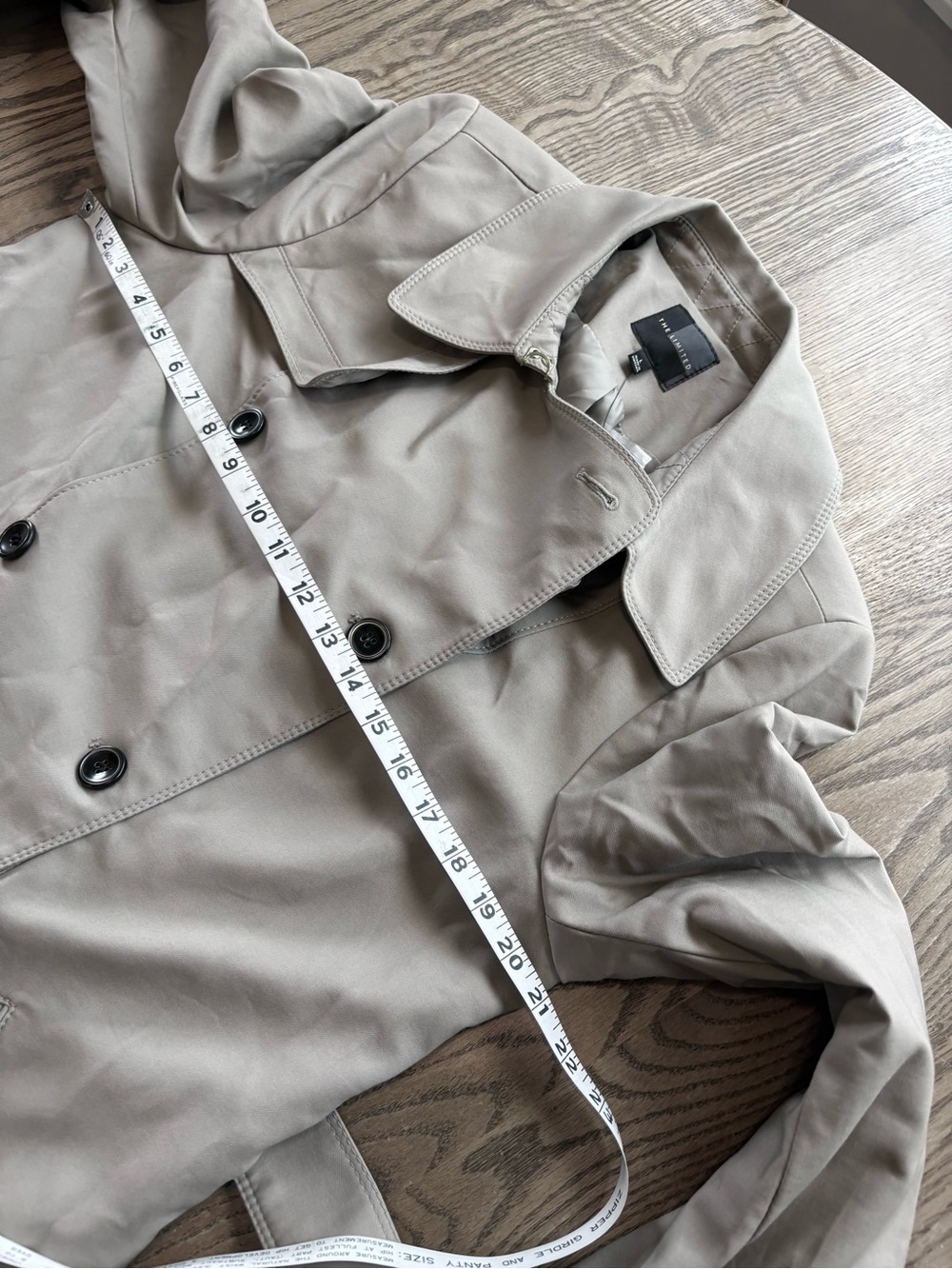 The Limited NWT | Tan Belted Short Trench Coat Rain Jacket Size L Classic Style - Picture 4 of 11